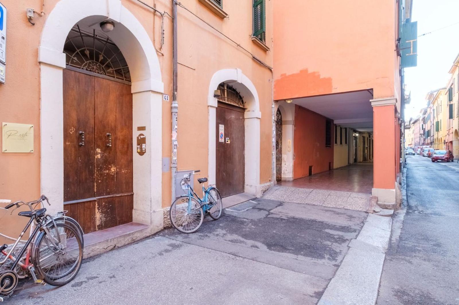 Piazza Maggiore - Il Sentiero Apartment With Private Garden Bologna Exterior photo